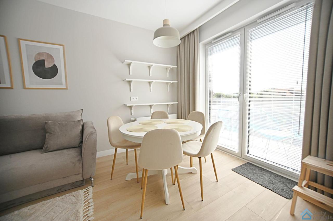 Beige 3City Apartment With Parking In Gdansk By Noclegi Renters Bagian luar foto