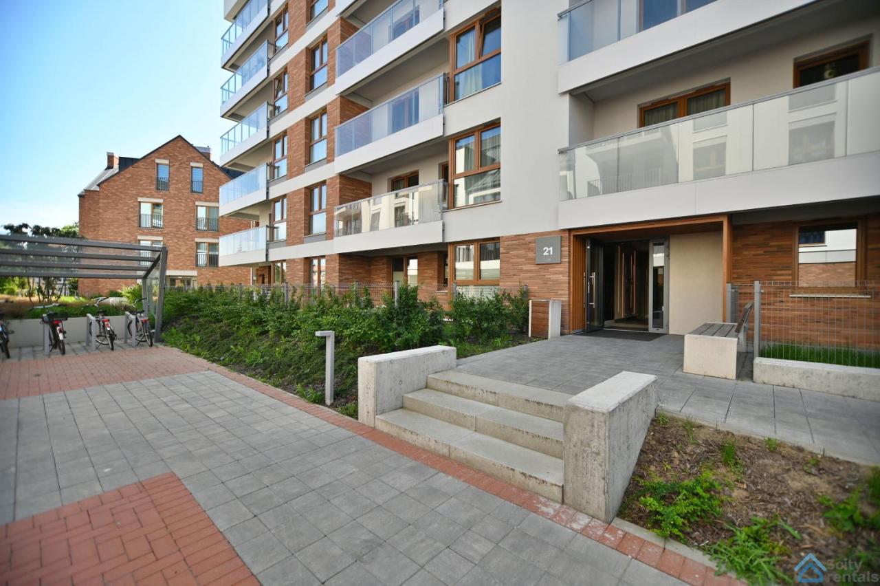 Beige 3City Apartment With Parking In Gdansk By Noclegi Renters Bagian luar foto