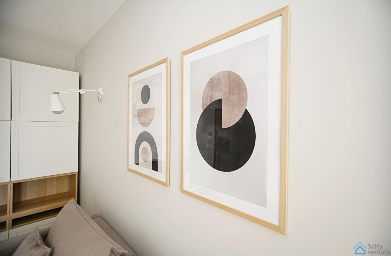 Beige 3City Apartment With Parking In Gdansk By Noclegi Renters Bagian luar foto